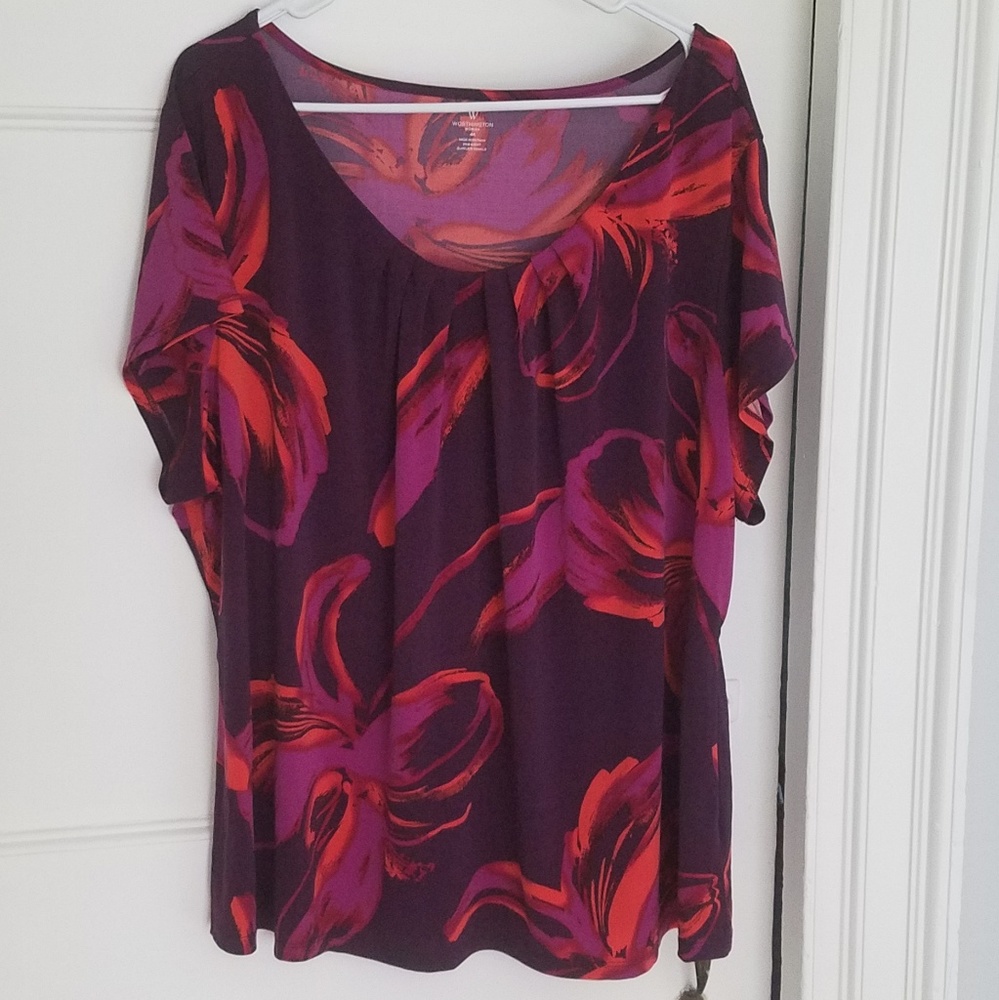 Short-sleeved blouse